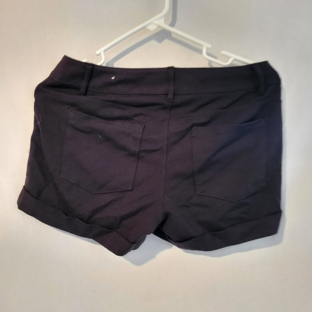 Black barmuda size small Maurice shorts with pockets